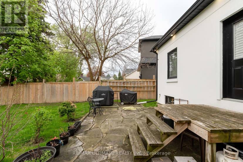 14 Nordale Crescent — photo 40 of 40