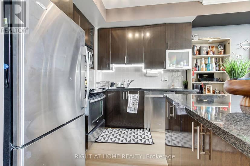 PH04 - 1060 Sheppard Avenue W — photo 14 of 40