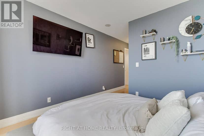 PH04 - 1060 Sheppard Avenue W — photo 29 of 40