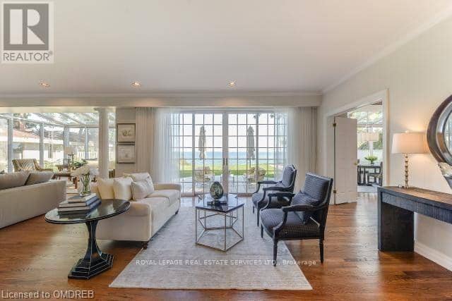 16 Ennisclare Drive W — photo 10 of 20