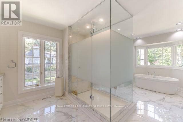 16 Ennisclare Drive W — photo 16 of 20