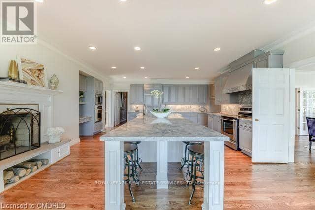 16 Ennisclare Drive W, Oakville, photo 4