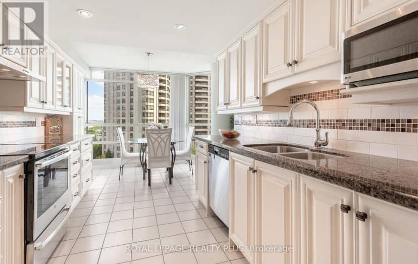 808 - 45 Kingsbridge Garden Circle — photo 16 of 40