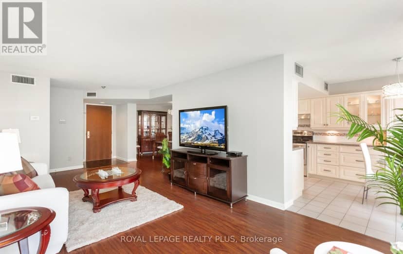 808 - 45 Kingsbridge Garden Circle — photo 9 of 40