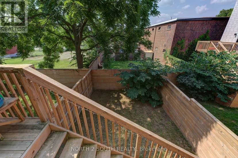 B - 3 Spring Lane — photo 38 of 40