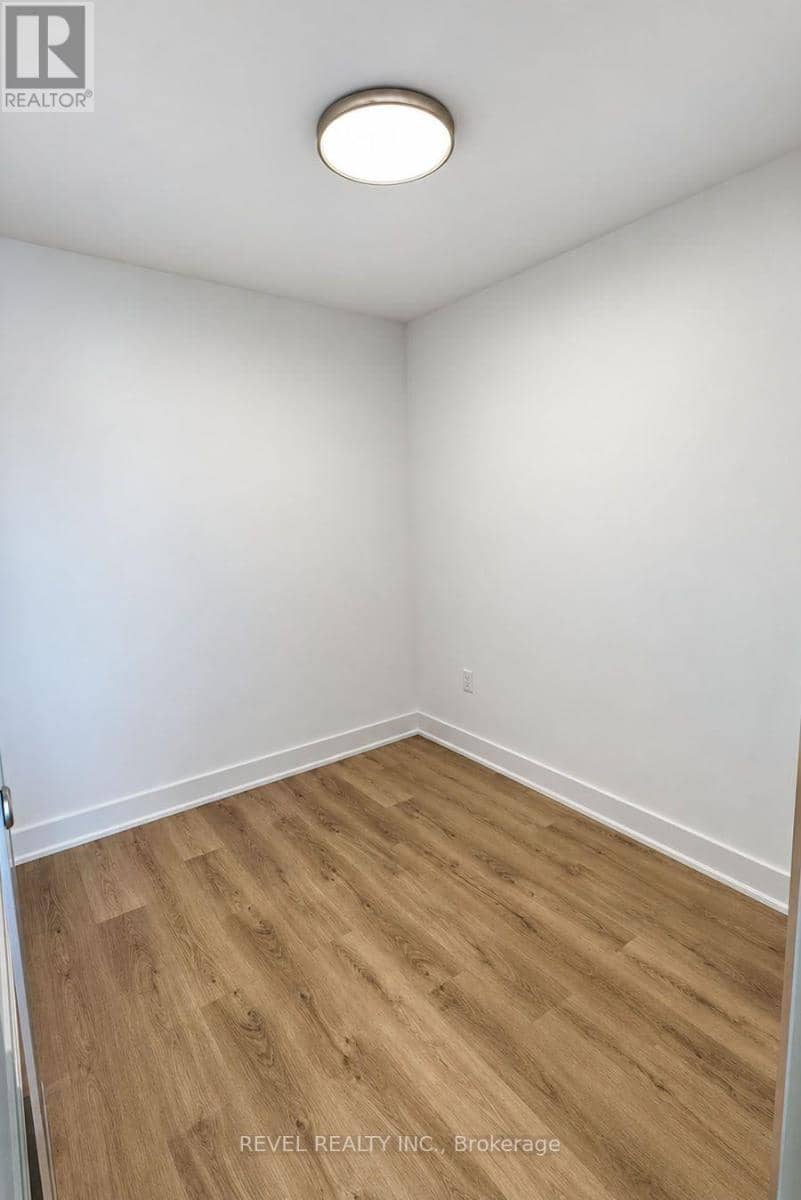 1010 - 575 Conklin Road — photo 15 of 26