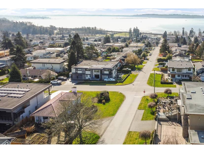 15761 CLIFF AVENUE, White Rock
