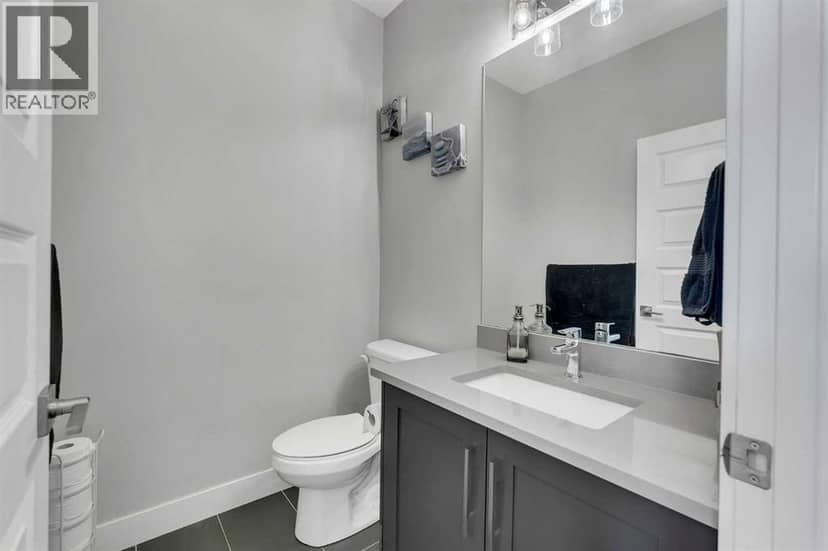 109 Chelsea Grove — photo 19 of 40