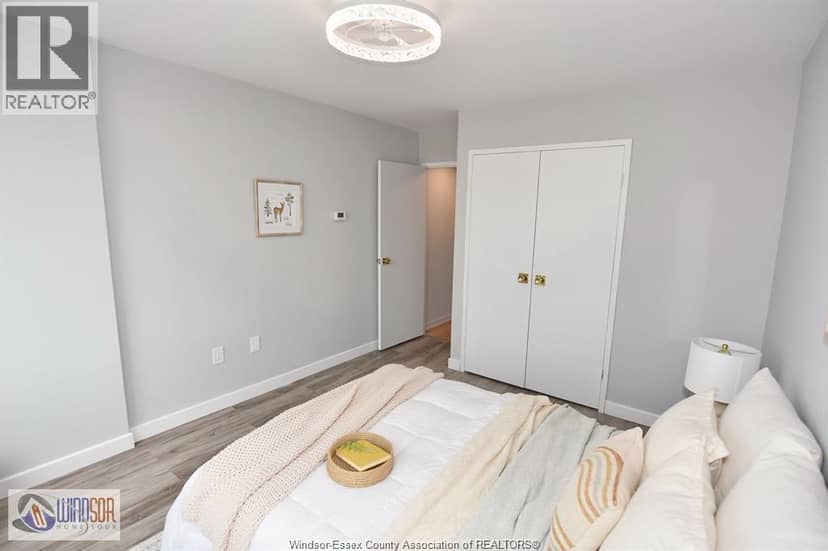 2144 PELISSIER Unit# 601 — photo 26 of 36