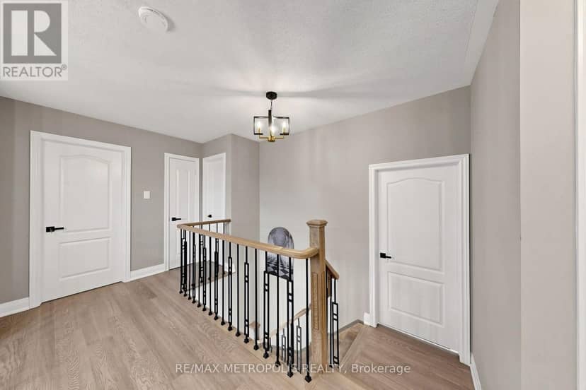 115 Sandway Crescent — photo 19 of 38