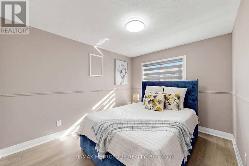 115 Sandway Crescent — photo 27 of 38