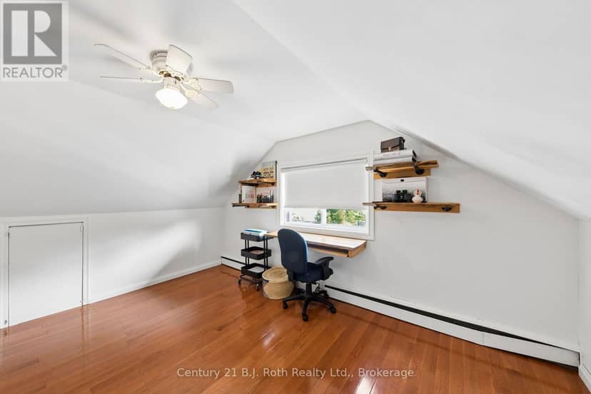 15 Lucy Street — photo 12 of 17