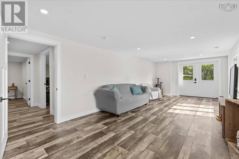 901 Port Latour Road — photo 32 of 40