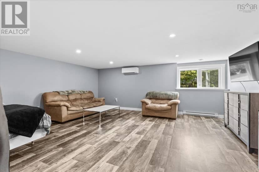 901 Port Latour Road — photo 37 of 40