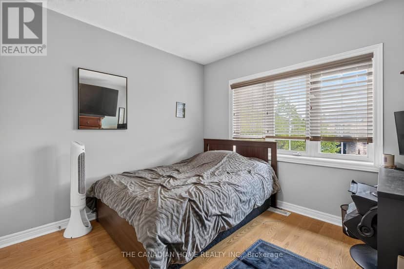 63 Humbershed Crescent — photo 33 of 40