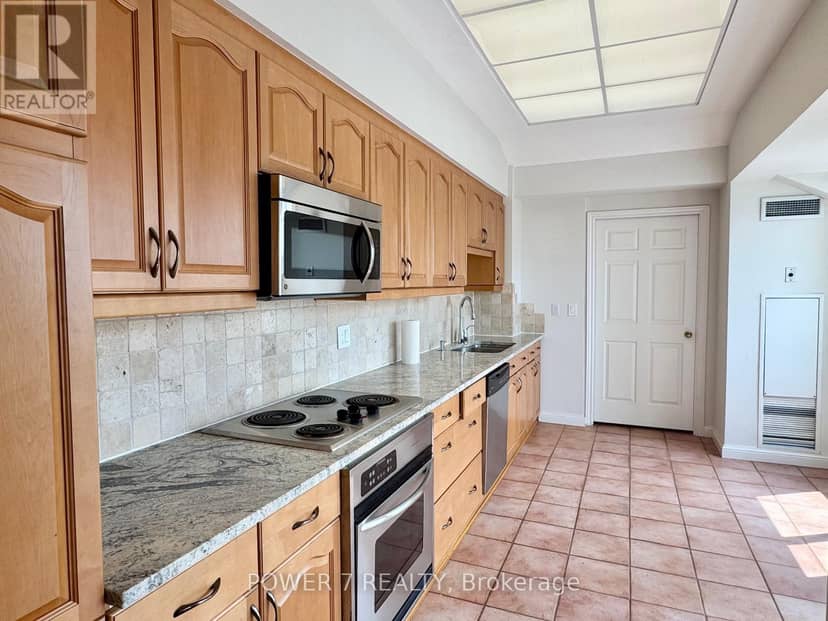PH304 - 101 Subway Crescent — photo 12 of 31