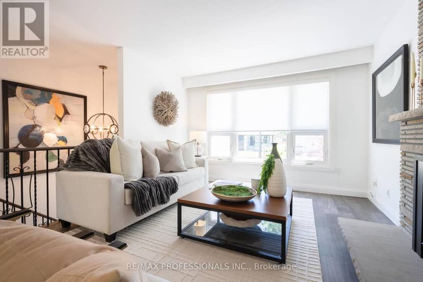 3125 Riverview Street — photo 3 of 40