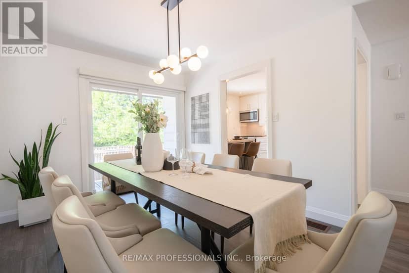 3125 Riverview Street — photo 7 of 40
