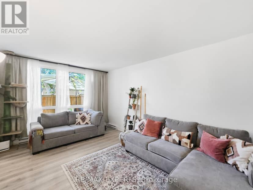 853 - 30 Tandridge Crescent, Toronto, photo 8
