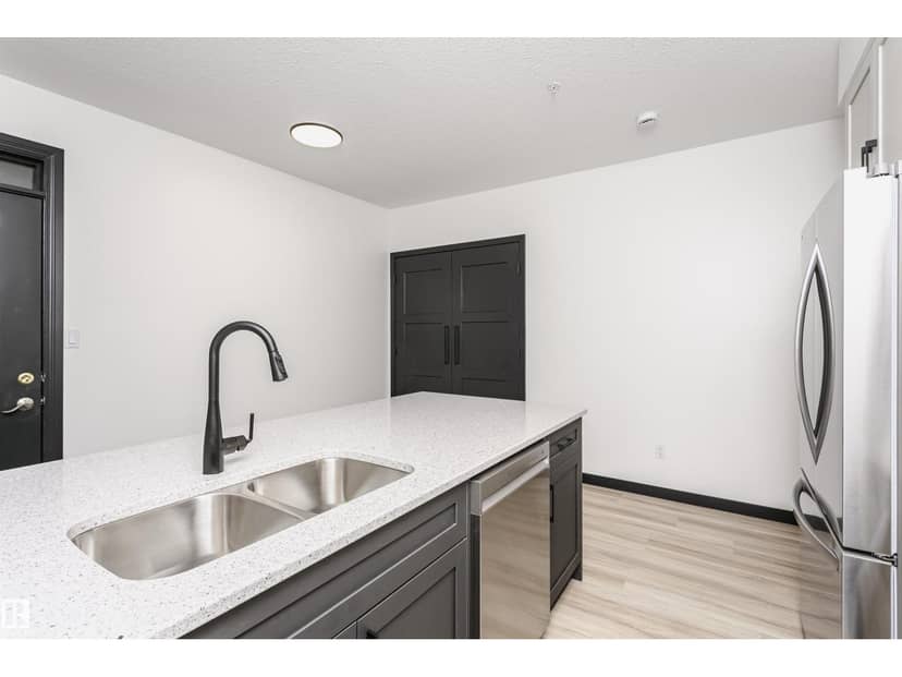 #203 11933 106 AV NW — photo 13 of 39