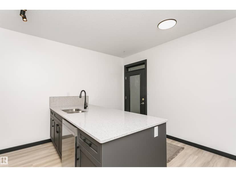 #203 11933 106 AV NW — photo 15 of 39