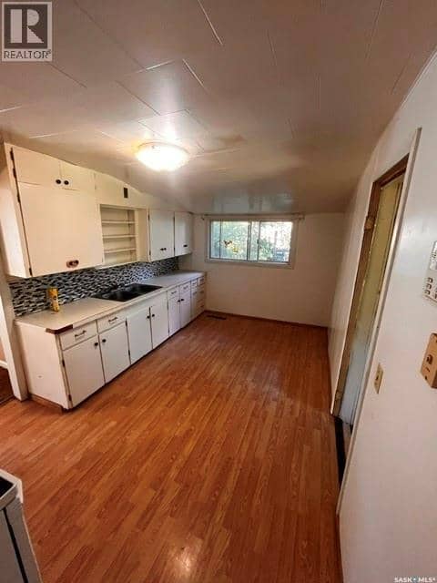 211 1st AVENUE N — photo 2 of 16