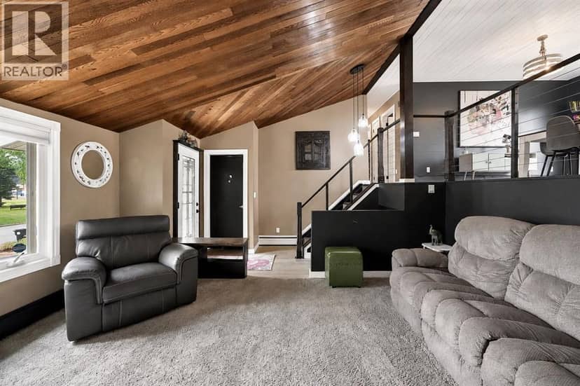 218 8 Avenue NE — photo 26 of 40