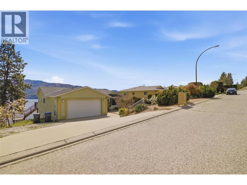 5245 Sutherland Road, Peachland, photo 2