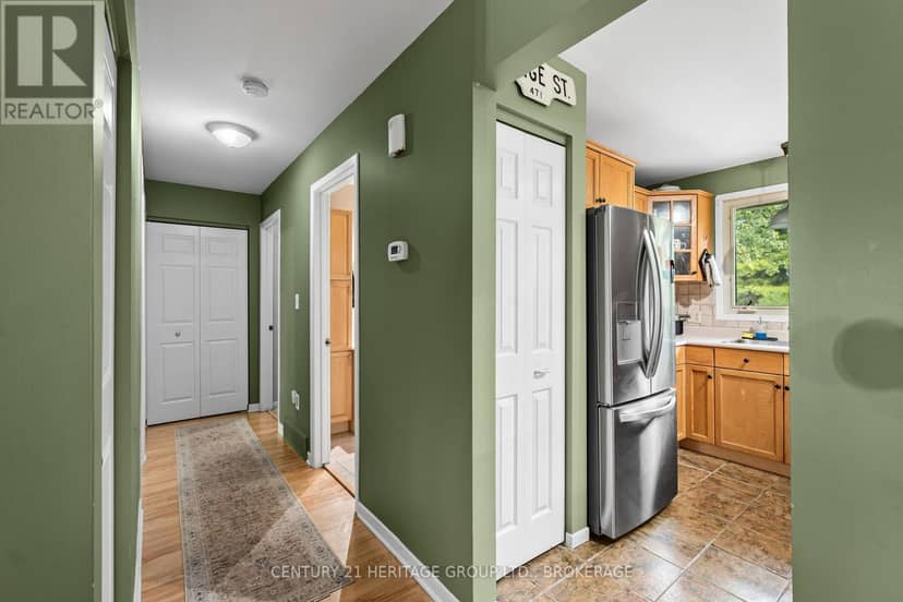 912 Safari Drive — photo 27 of 40