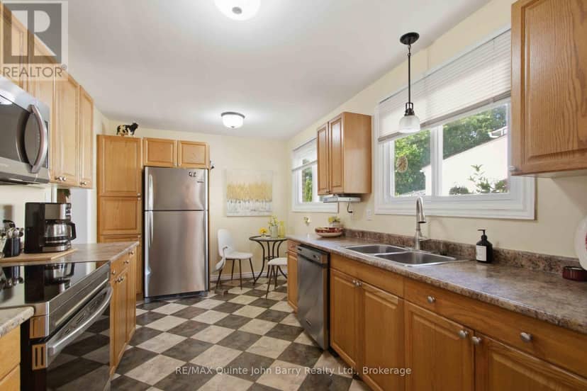 1 Parkside Drive — photo 11 of 37
