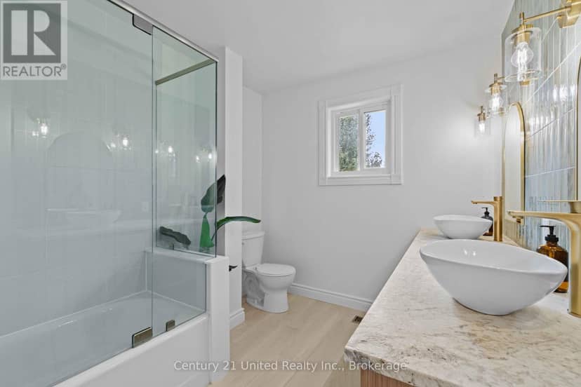 15 Lakefield Court — photo 19 of 40