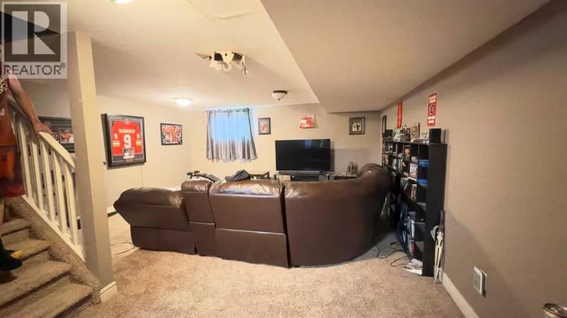 2830 12 Avenue — photo 10 of 15