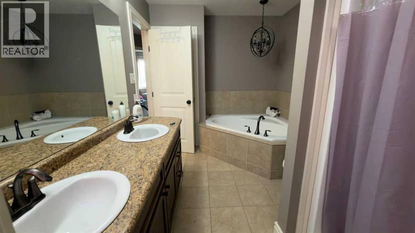 2830 12 Avenue, Wainwright, photo 8