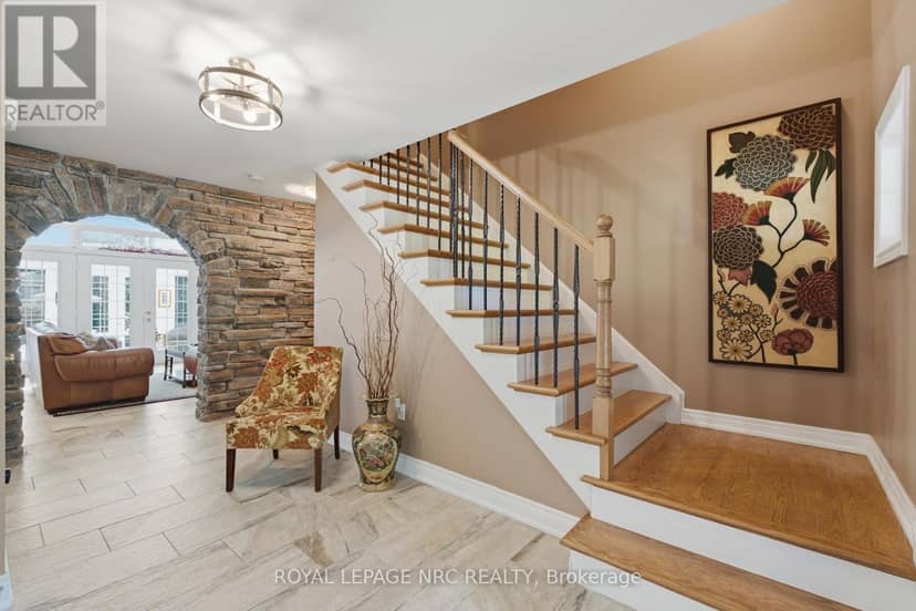 40 Harmony Drive — photo 3 of 40