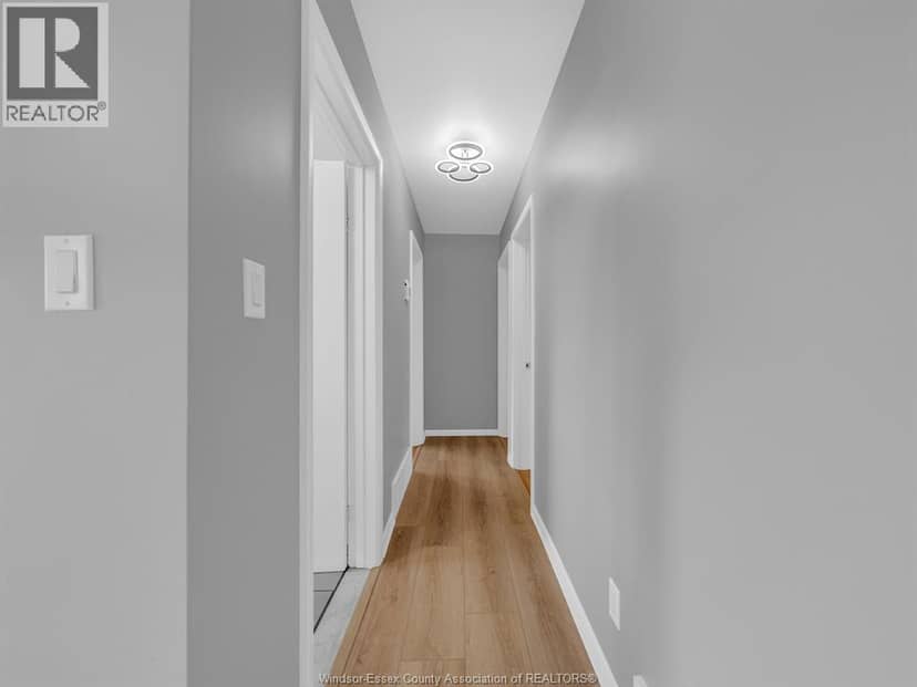 2528 Jos St Louis — photo 10 of 27