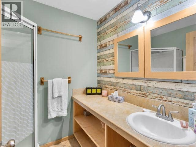 1306 Elm Street — photo 18 of 40