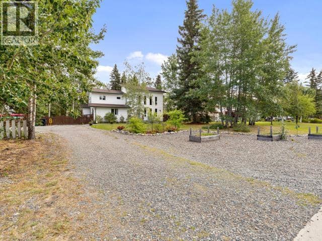 1306 Elm Street, Whitehorse, photo 3