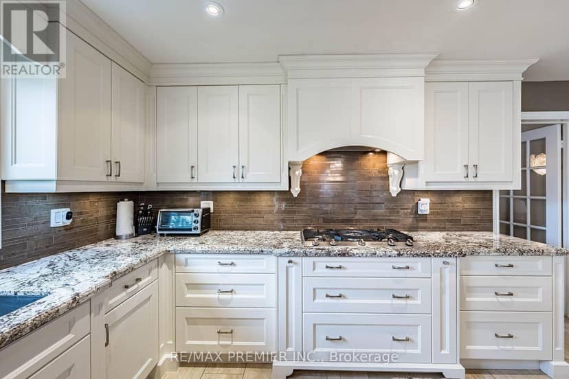 104 Cartwright Boulevard — photo 17 of 40