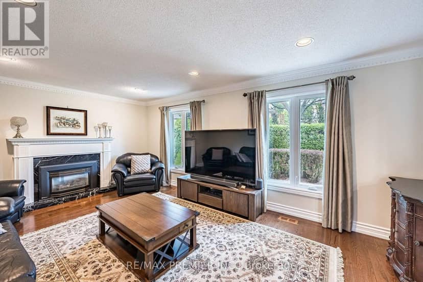 104 Cartwright Boulevard — photo 23 of 40