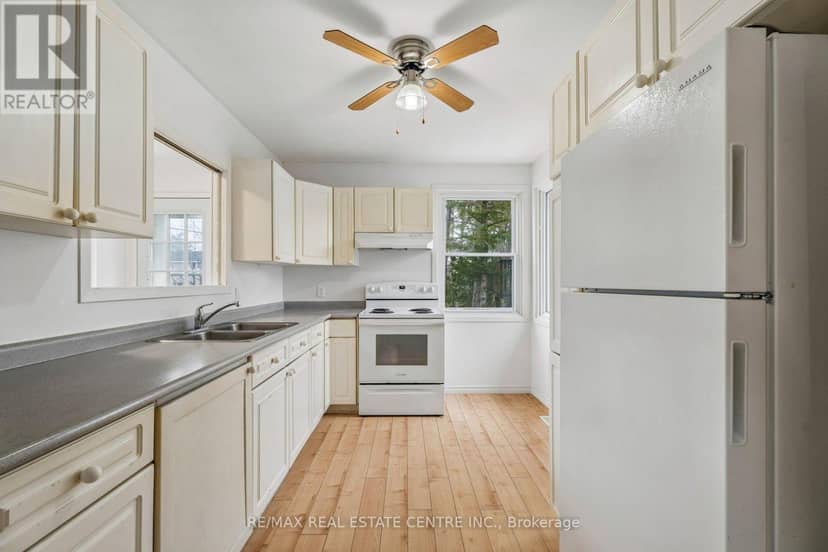449 Mosley Street — photo 14 of 40