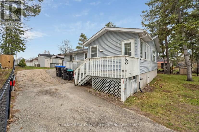 449 Mosley Street — photo 2 of 40