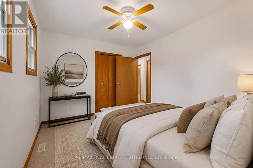 449 Mosley Street — photo 25 of 40