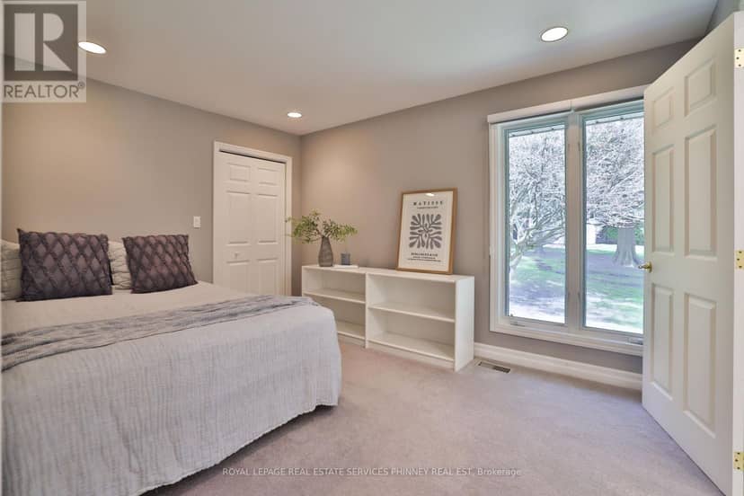 1066 Stockwell Avenue — photo 19 of 34
