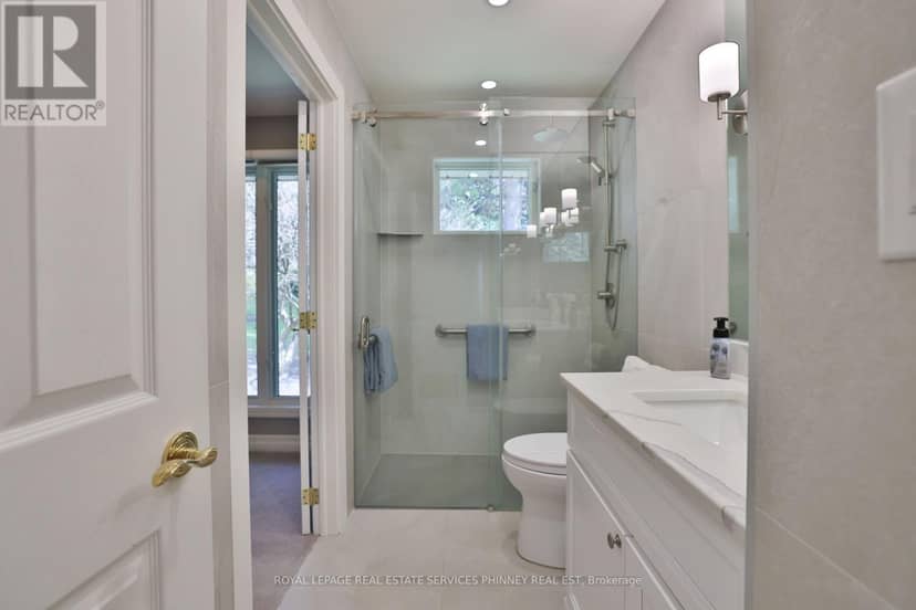 1066 Stockwell Avenue — photo 20 of 34