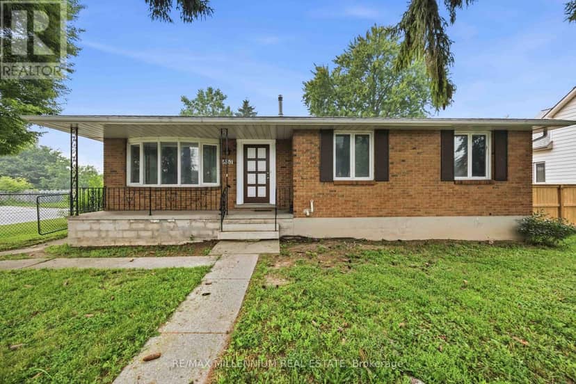 867 Wellington Street — photo 1 of 30