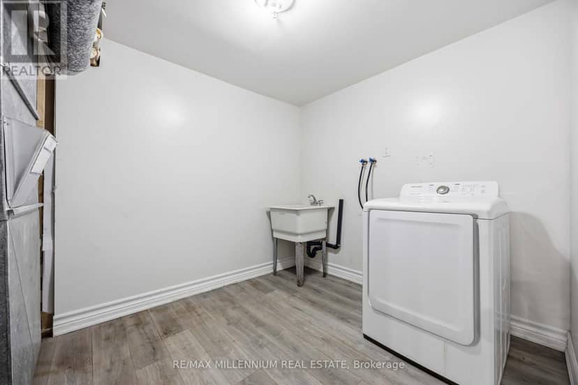 867 Wellington Street — photo 22 of 30