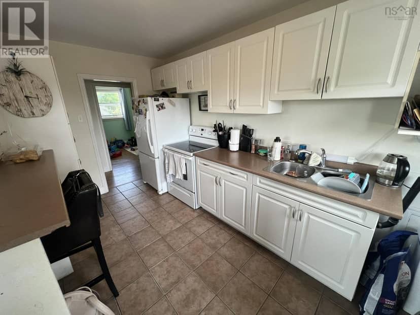 24 Charles Street — photo 2 of 28