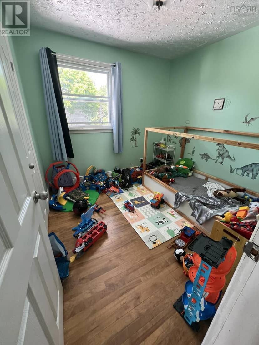 24 Charles Street — photo 21 of 28