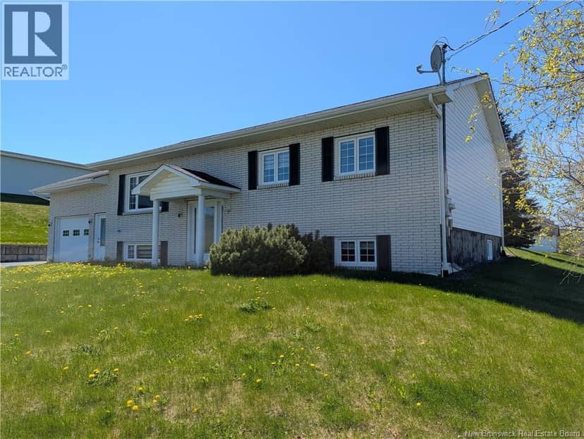 835 Walker Street, Grand Falls, photo 3