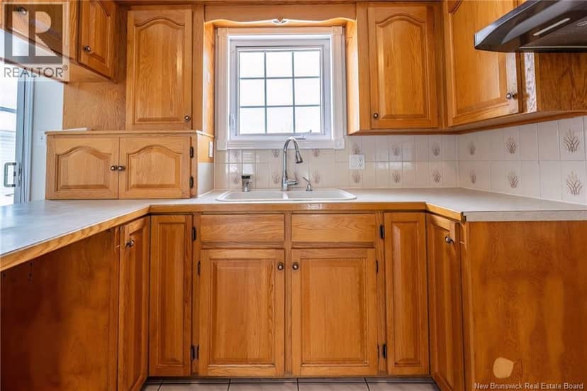 835 Walker Street — photo 13 of 40